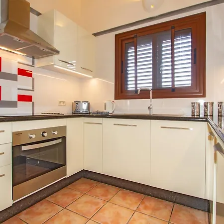 Gardone Nyaraló Playa Blanca